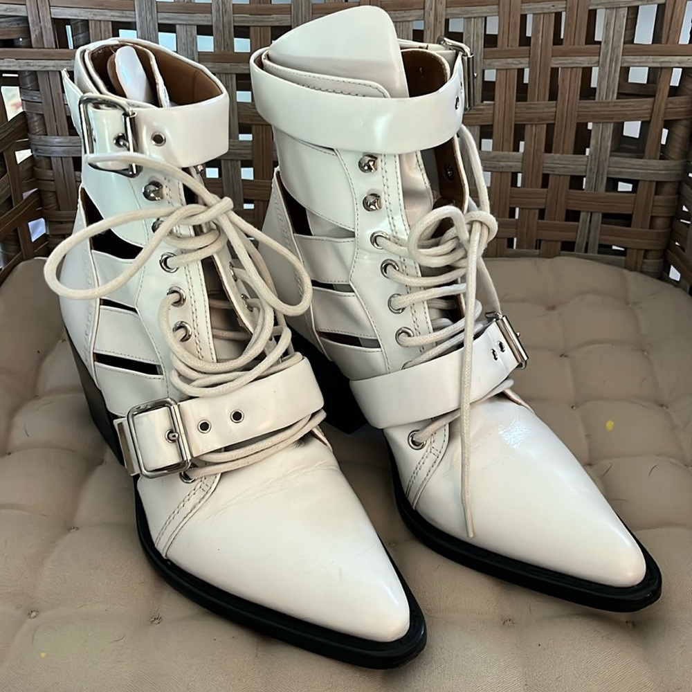 Chloe Rylee Boots, White